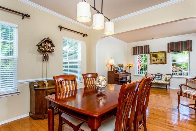 2004 Peace Lily Ct, Fuquay Varina, NC 27526