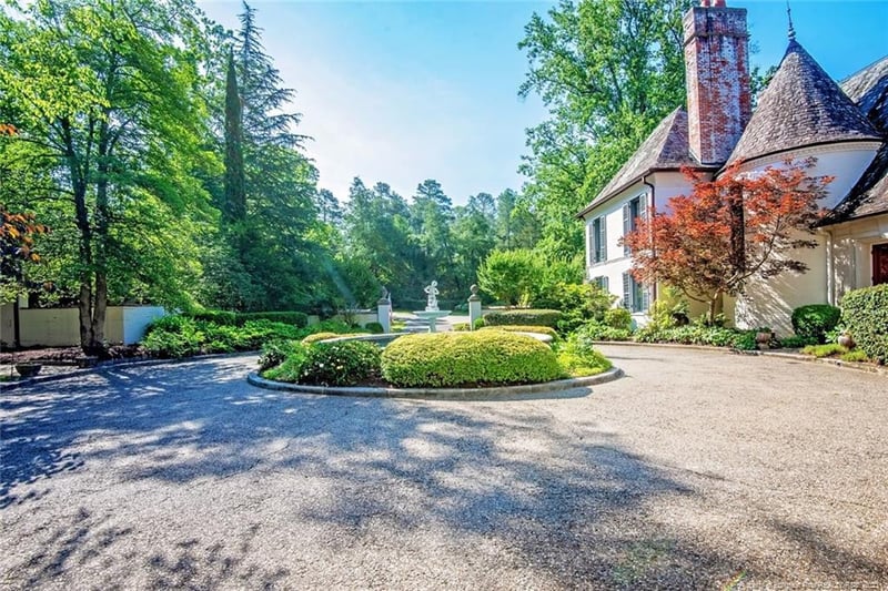 2004 Raeford Rd, Fayetteville, NC 28305