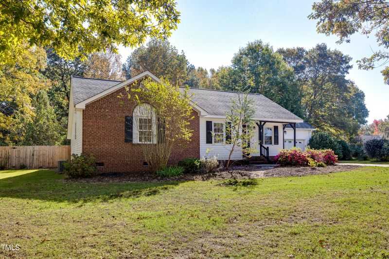 2004 Scott Ct, Clayton, NC 27520