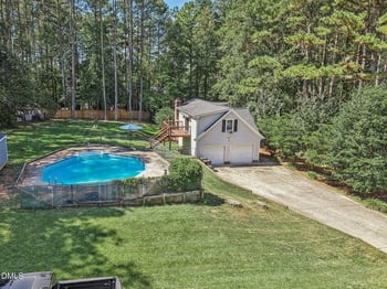 2004 Spring Valley Dr, Clayton, NC 27520