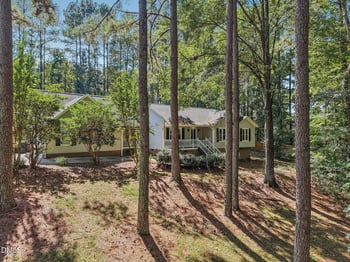 2004 Spring Valley Dr, Clayton, NC 27520