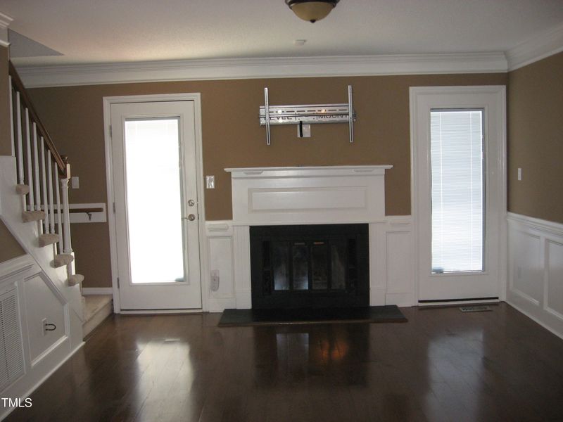 2004 Trexler Ct, Raleigh, NC 27606