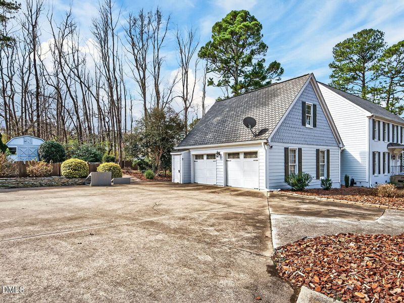 2004 Upland Ct, Raleigh, NC 27615