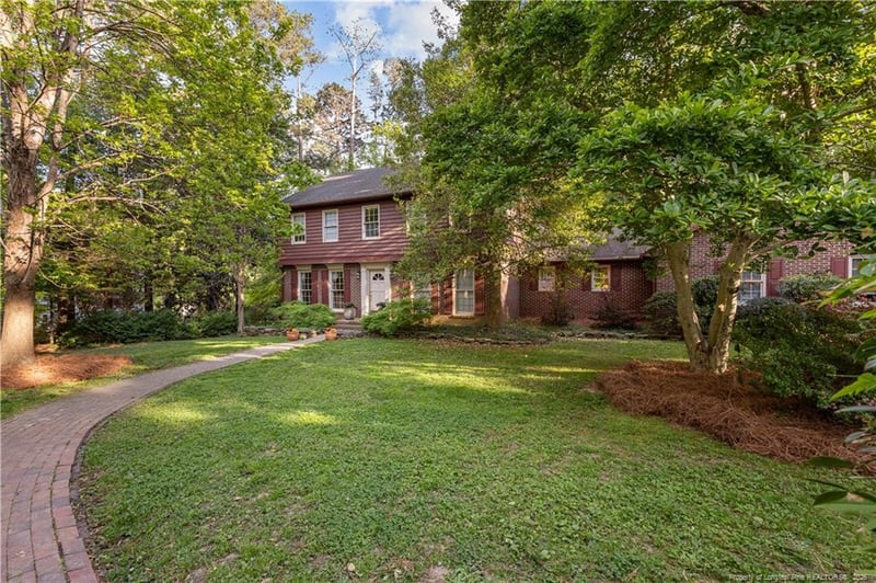 2004 Vantage Point, Sanford, NC 27330