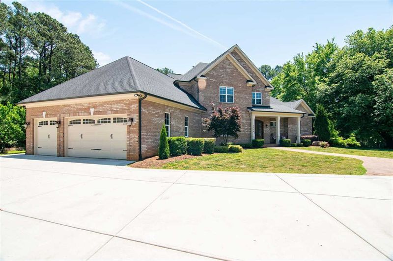 2004 Waterdale Ct, Apex, NC 27502