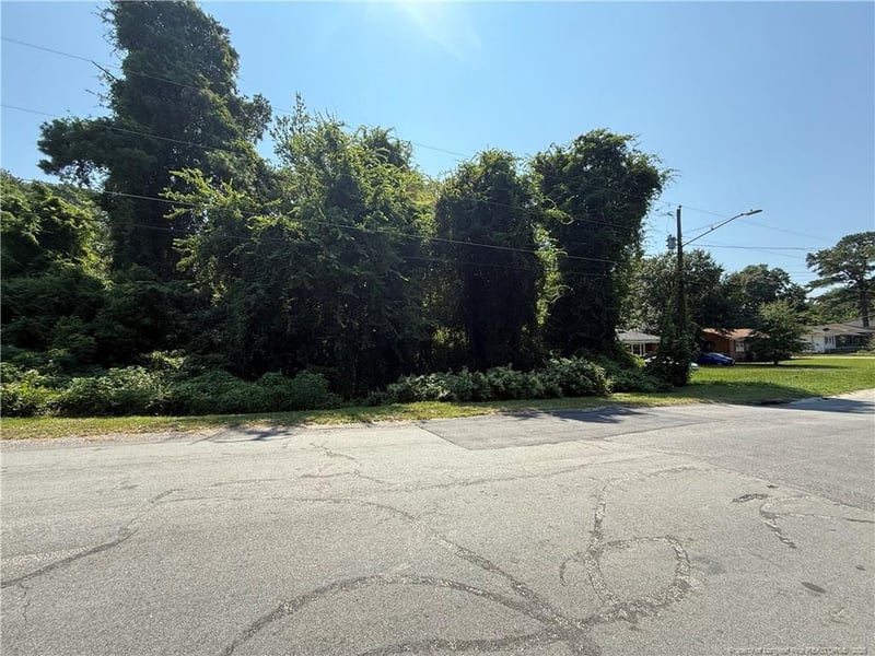 2005 - 2009 Poplar Dr, Fayetteville, NC 28304