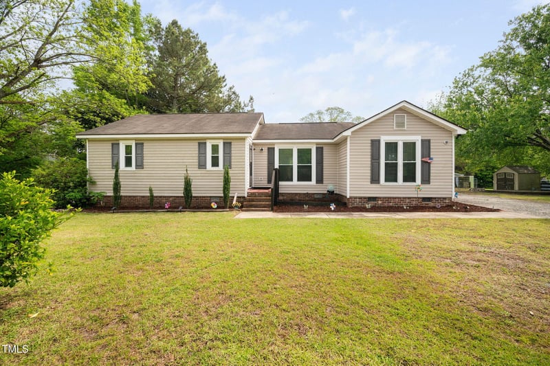 2005 Chalybeate Springs Rd, Fuquay Varina, NC 27526