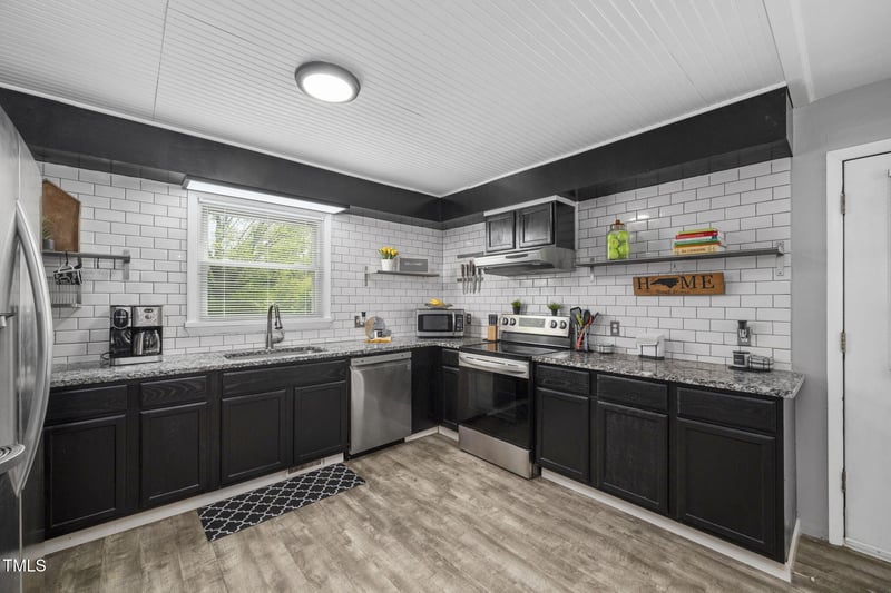 2005 Chalybeate Springs Rd, Fuquay Varina, NC 27526