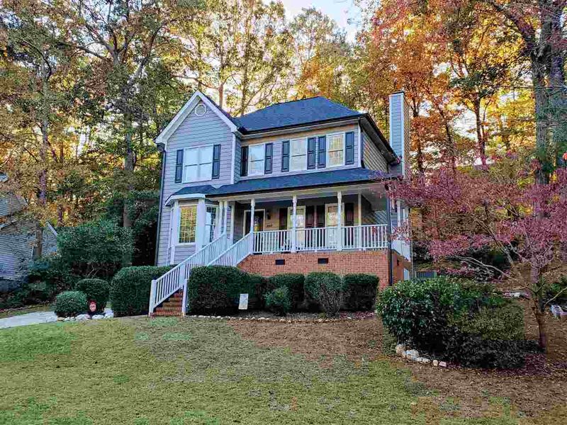 2005 Chedington Dr, Apex, NC 27502