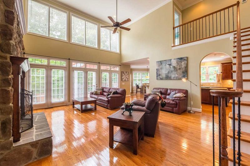2005 Gardenbrook Dr, Raleigh, NC 27606