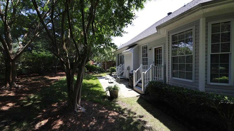 2005 Heritage Pines Dr, Cary, NC 27519