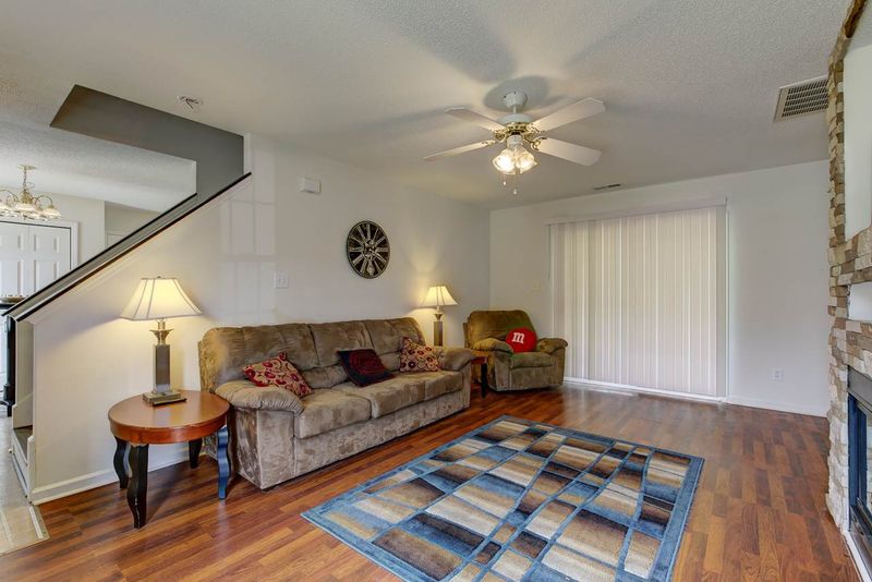 2005 Laurel Leaf Rd, Zebulon, NC 27597