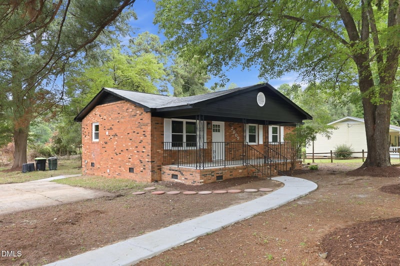 2005 Patterson Rd, Durham, NC 27704