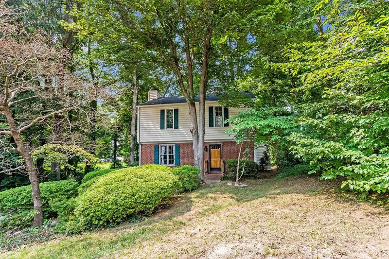 2005 Quail Forest Dr, Raleigh, NC 27609