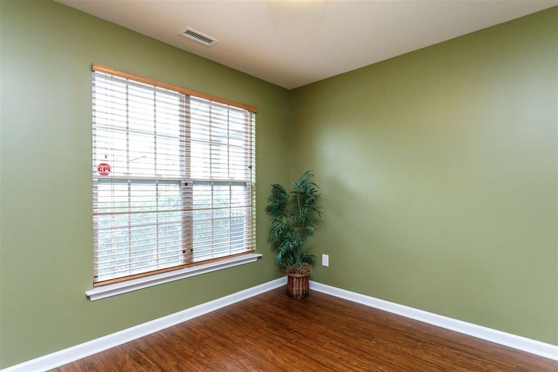 2005 Summerhouse Rd, Cary, NC 27519