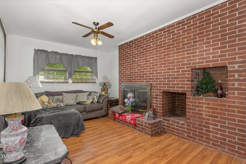 2005 Sutphin Dr, Sanford, NC 27330