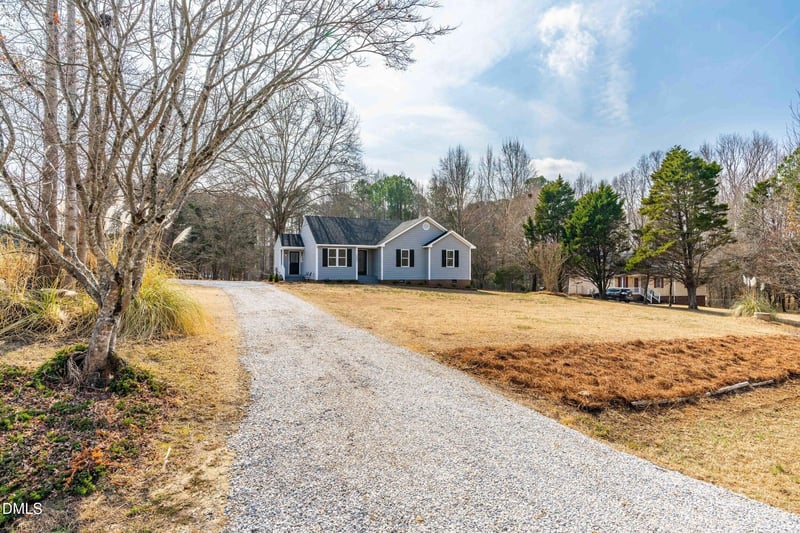 2005 Tanglewood Dr, Clayton, NC 27520