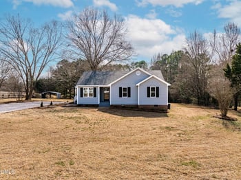 2005 Tanglewood Dr, Clayton, NC 27520