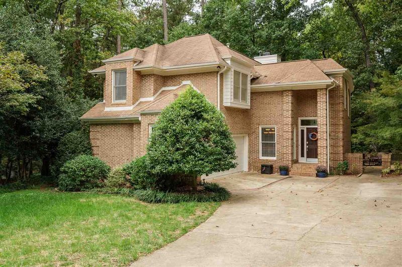 2005 Treverton Pl, Raleigh, NC 27609
