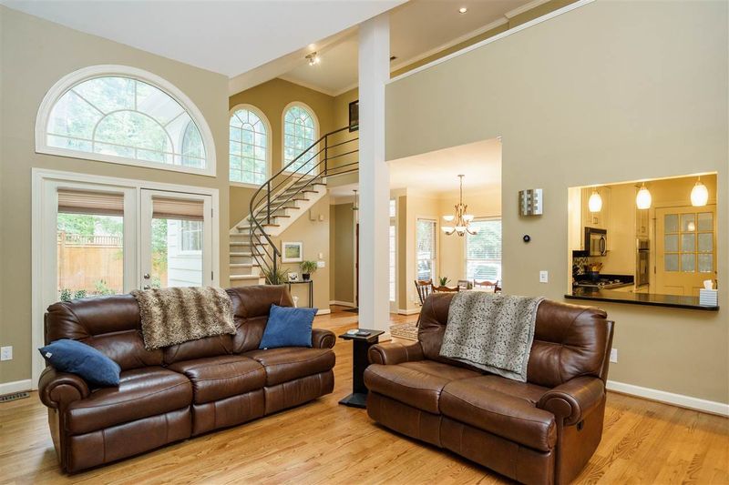 2005 Treverton Pl, Raleigh, NC 27609