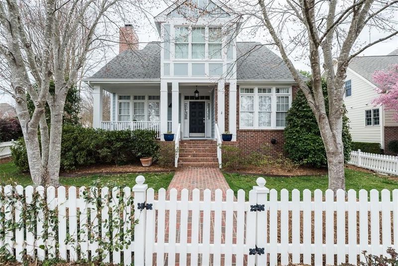 20056 Long, Chapel Hill, NC 27617