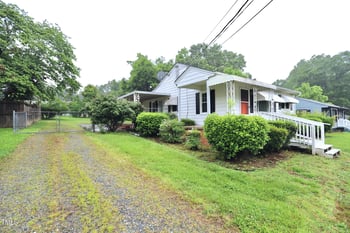 2006 Ashland Dr, Burlington, NC 27217