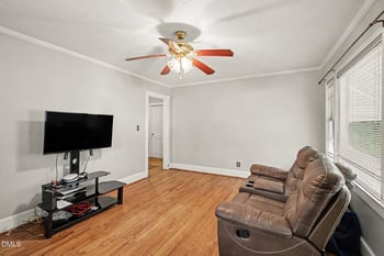2006 N Ashland Dr, Burlington, NC 27217