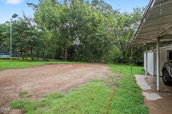 2006 N Ashland Dr, Burlington, NC 27217