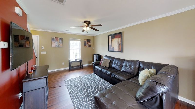 2006 Landon Ct, Burlington, NC 27217