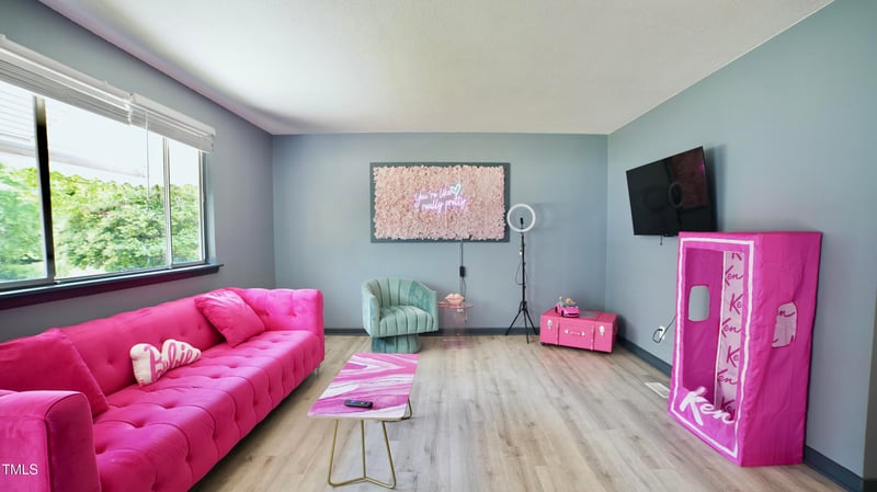 2006 Waters Dr, Raleigh, NC 27610