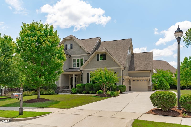 2007 Burrus Hall Cir, Cary, NC 27519
