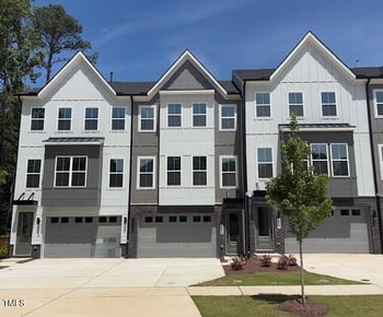 2007 Opulent Oaks Ln #24, Durham, NC 27713