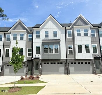 2007 Opulent Oaks Ln, Durham, NC 27713
