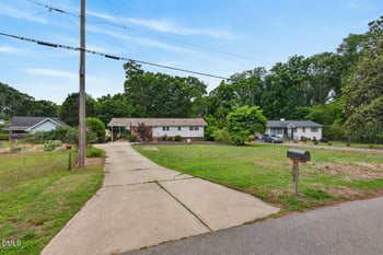 2007 Seneca Dr, Raleigh, NC 27604