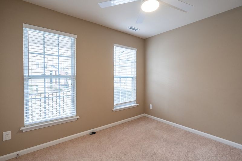 2007 Summerhouse Rd, Cary, NC 27519
