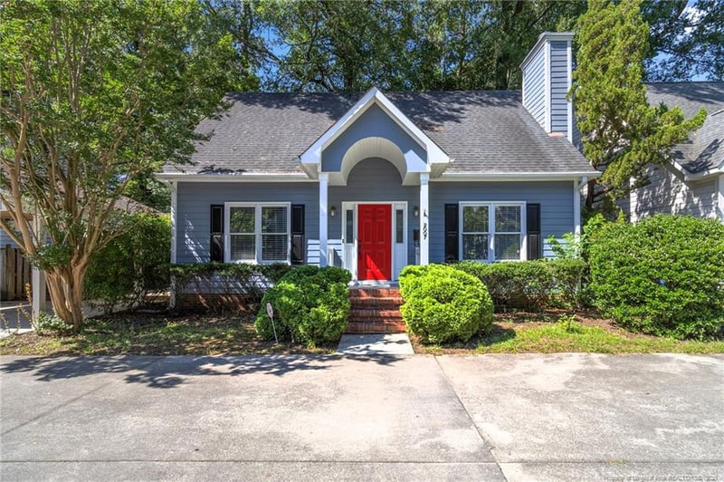 2007 Whisper Ln, Fayetteville, NC 28303