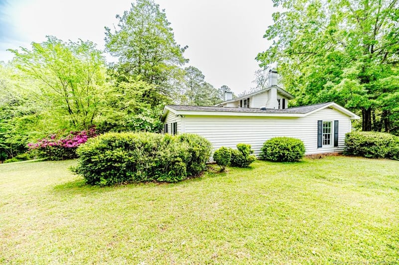 2007 Windmill Dr, Sanford, NC 27330