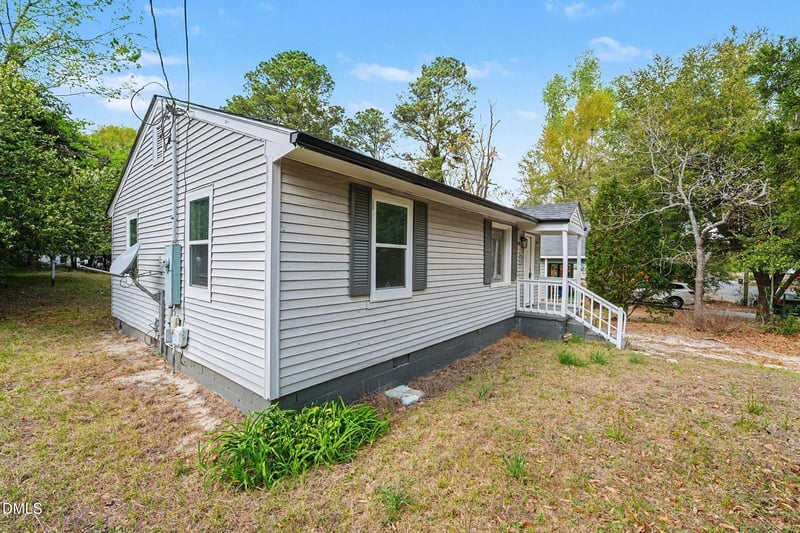 2008 Center St, Fayetteville, NC 28306