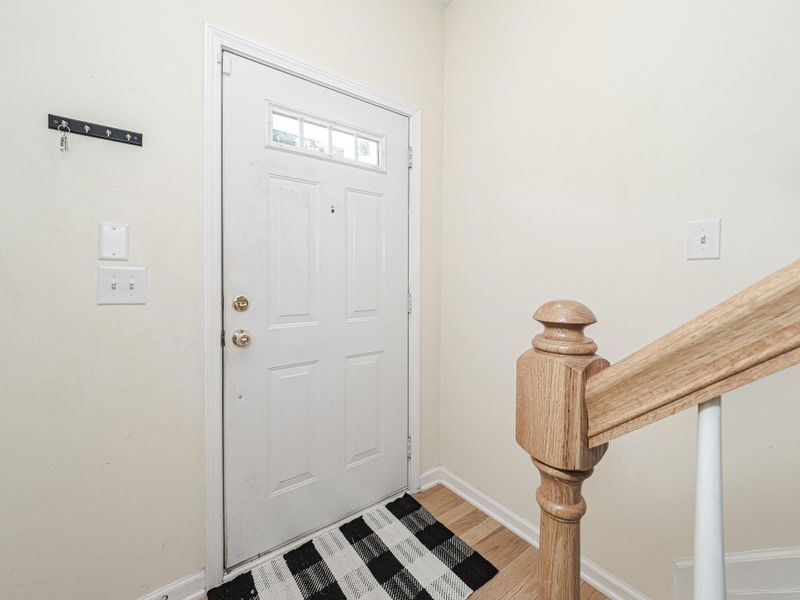 2008 Lost Ln, Raleigh, NC 27603