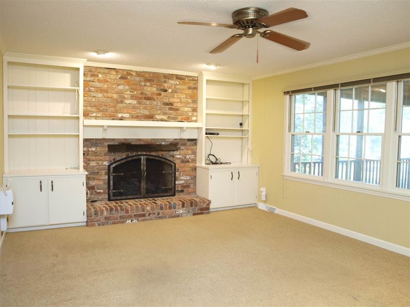 2008 Mallard Ln, Raleigh, NC 27609
