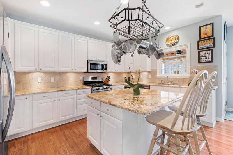 2008 Mill Gate Dr, Cary, NC 27519