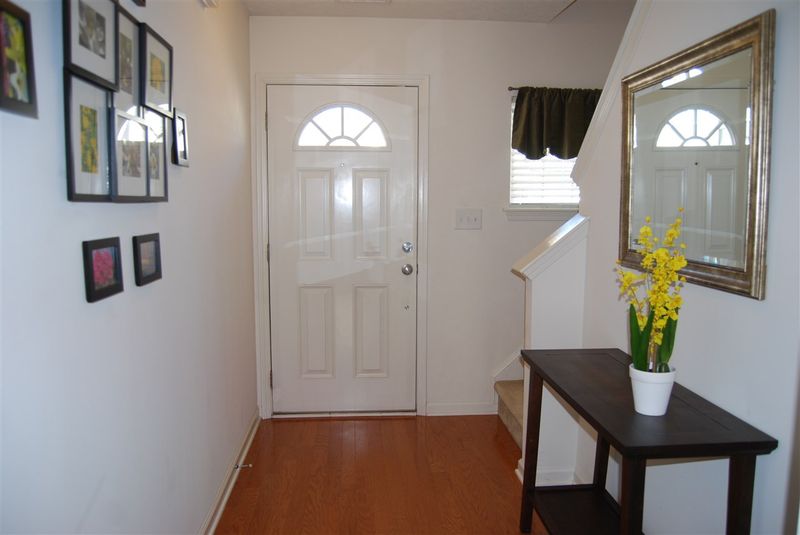 2008 Mirror Dr, Raleigh, NC 27610