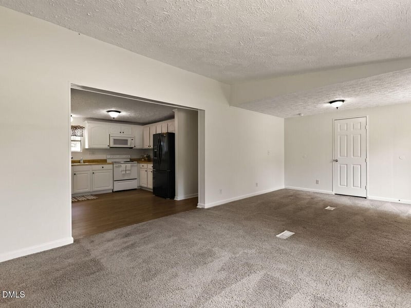 2008 Mooregate Ct, Clayton, NC 27520