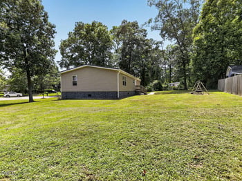 2008 Mooregate Ct, Clayton, NC 27520