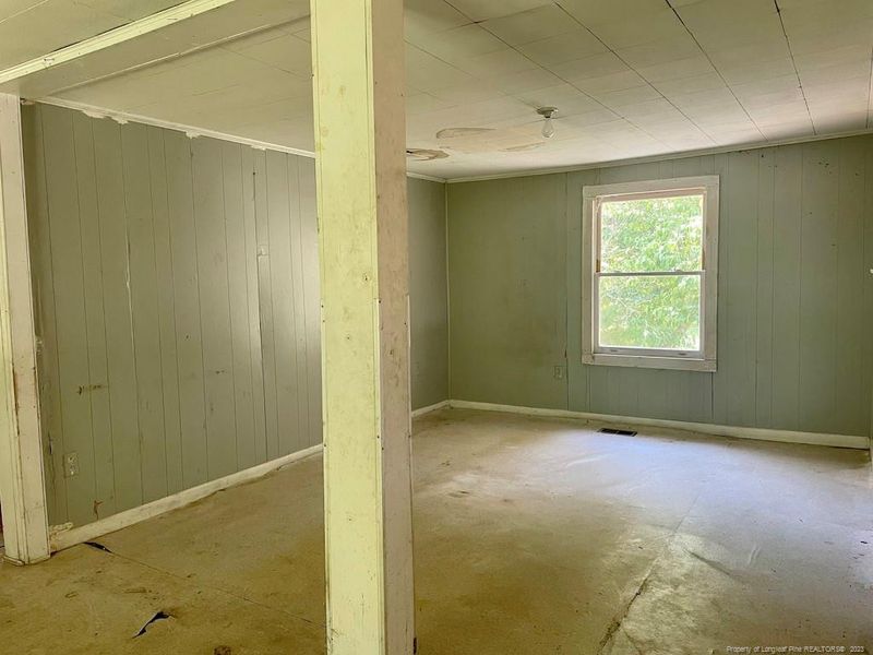 2008 Tew St, Sanford, NC 27330