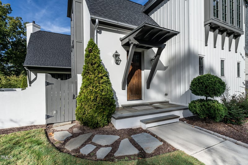 2009 Alexander Rd, Raleigh, NC 27608