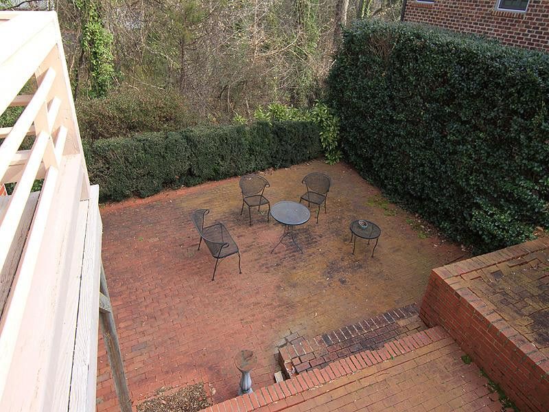 2009 Banbury Rd, Raleigh, NC 27608