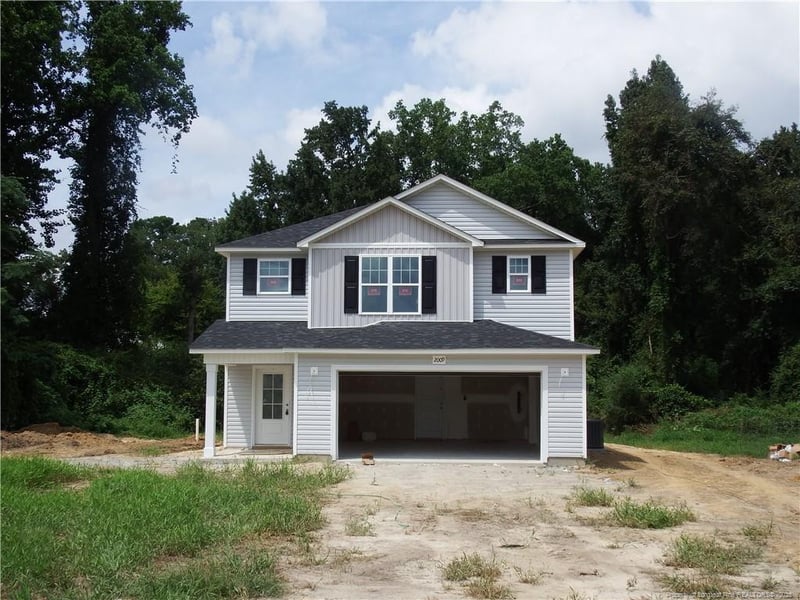 2009 Black Bear Ct, Hope Mills, NC 28348