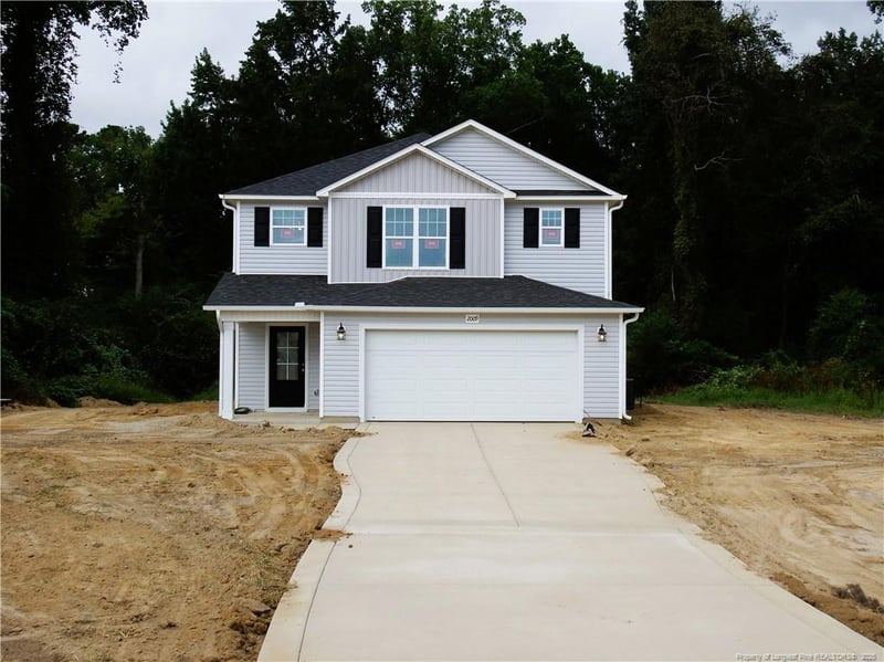 2009 Black Bear Ct, Hope Mills, NC 28348