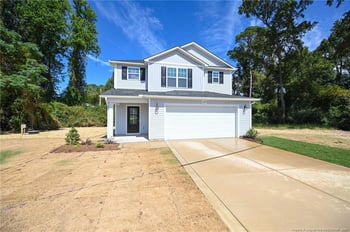 2009 Black Bear Ct, Hope Mills, NC 28348